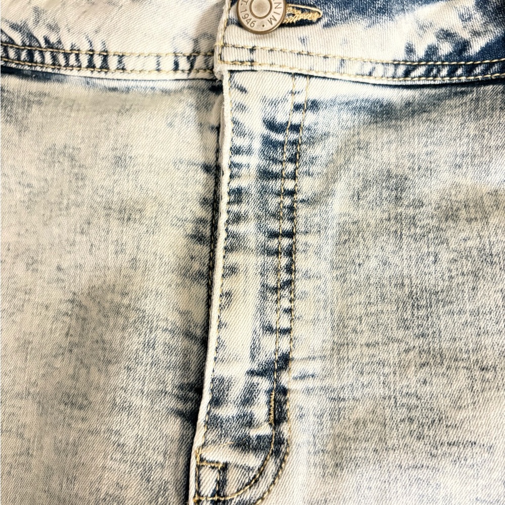 Blue Distressed Jean Shorts with Raw Hem - Picture 5 of 5